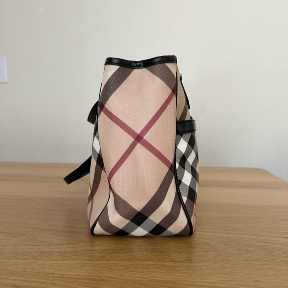 Burberry Tote Bag - Picture 13 of 17